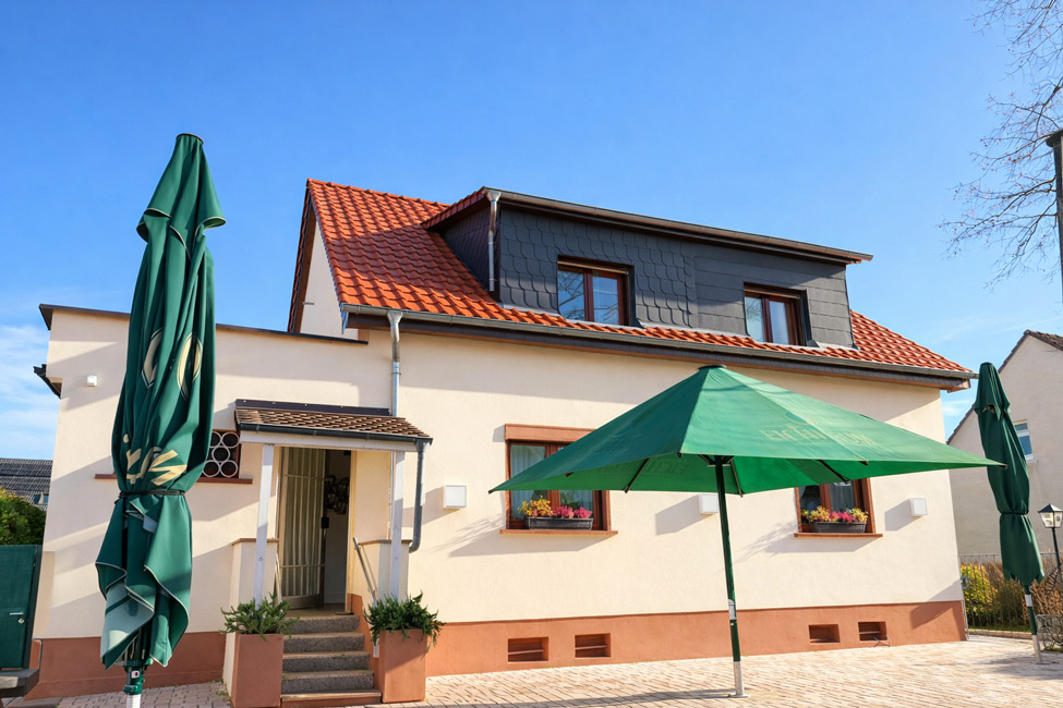 Waldpforte-Kleiner-building